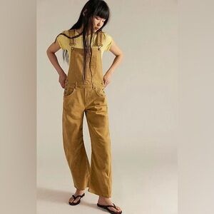 NWOT FREE PEOPLE WE THE FREE Good Luck Barrel Overalls | Honey MSRP $148